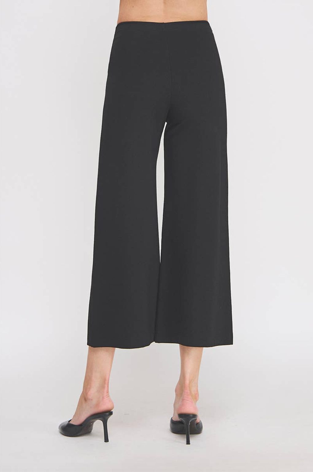HIGH WAIST CONTOUR PONTE CROP PANT