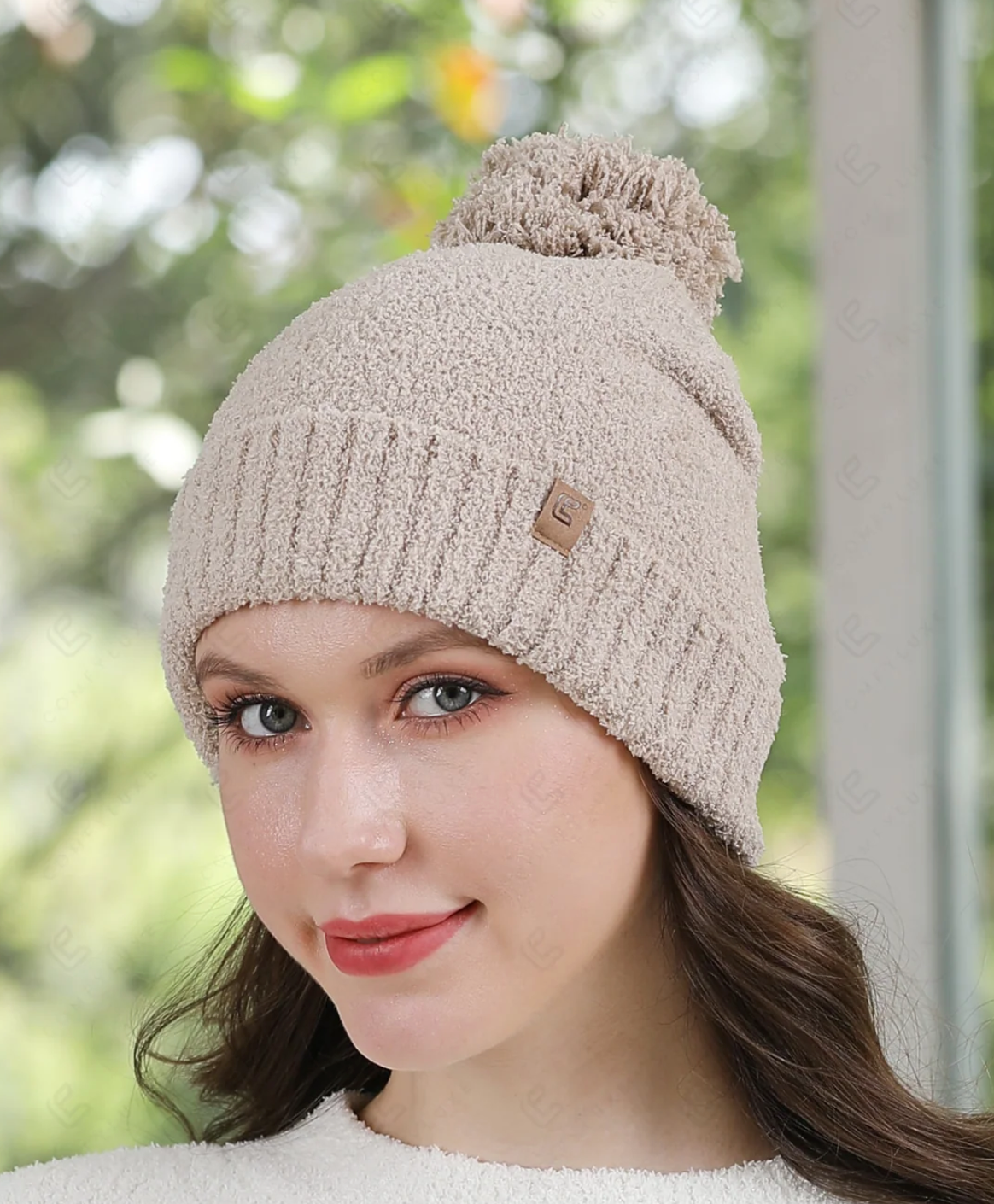 SOLID COLOR BEANIE