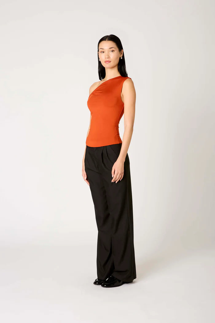 ASYMMETRIC OFF SHOULDER TOP