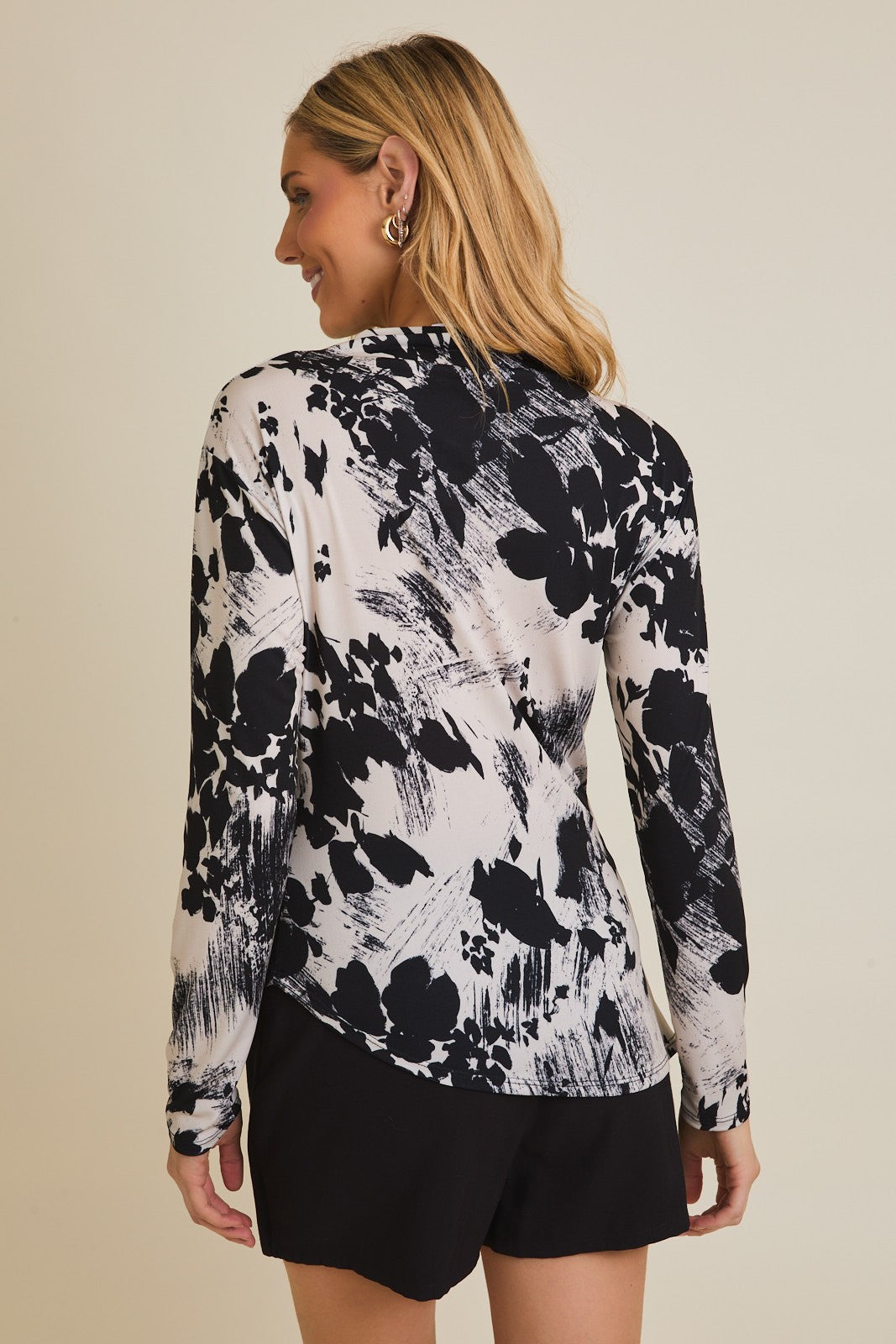 MOCK NECK FLORAL PRINT TOP