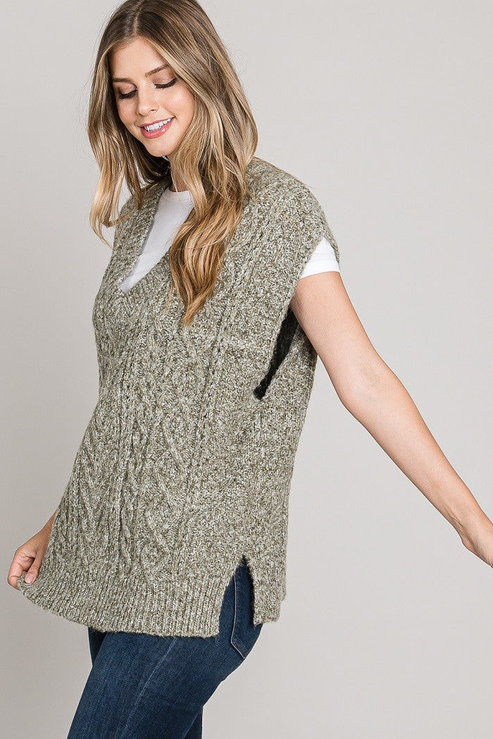 OVERSIZED SWEATER VEST