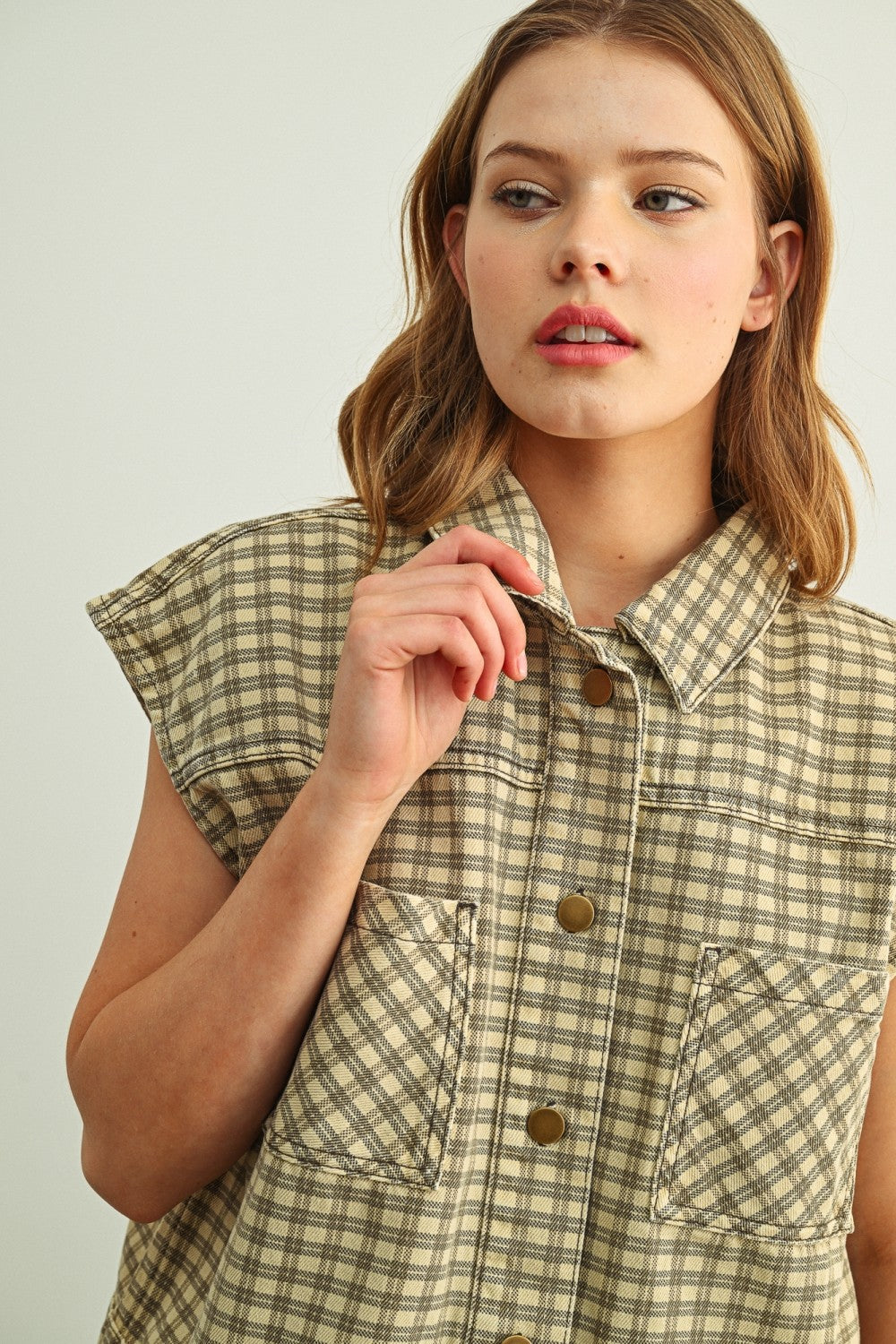 CHECKER PATTERN VEST