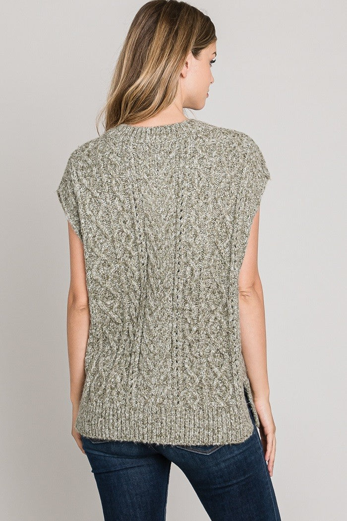 OVERSIZED SWEATER VEST