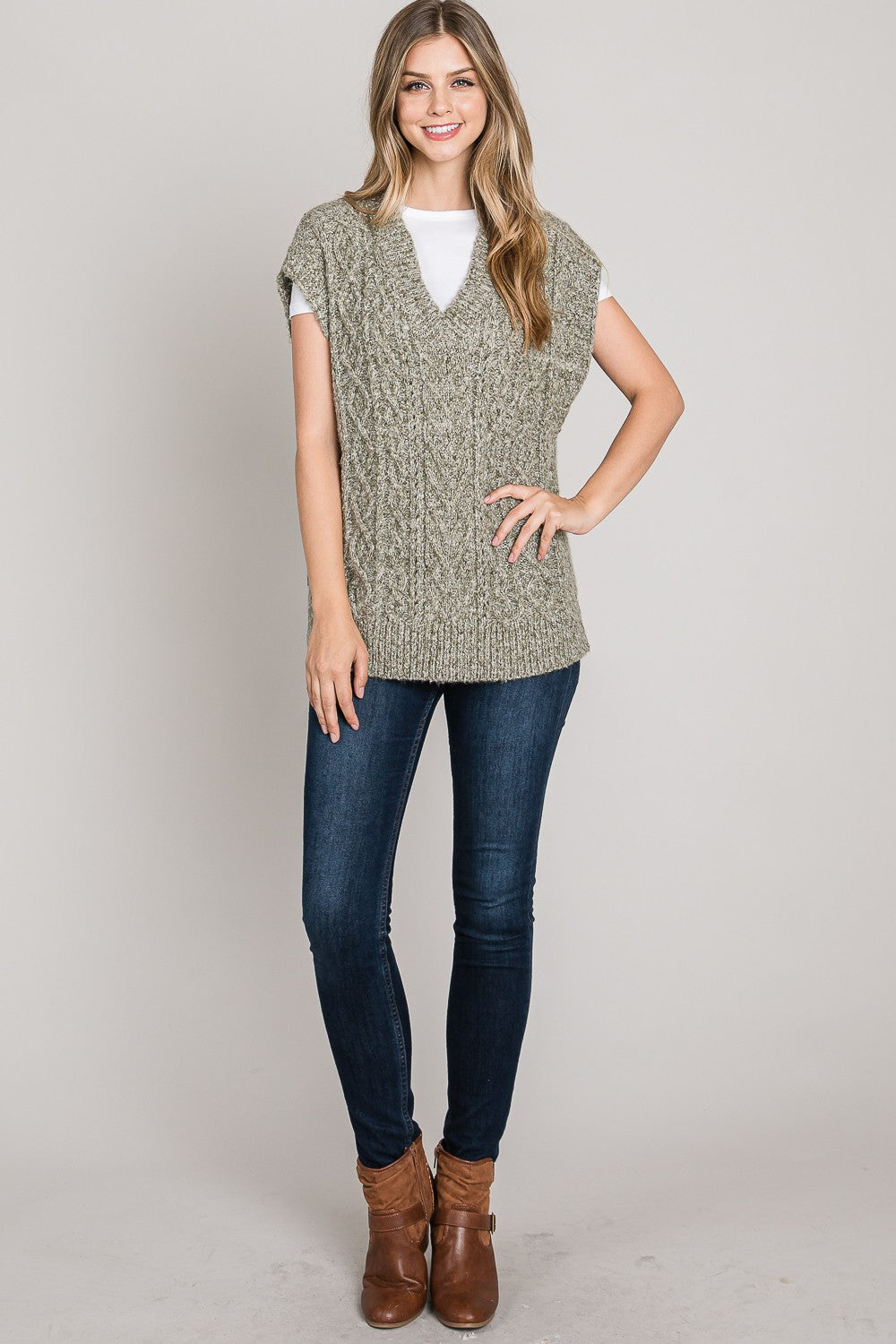 OVERSIZED SWEATER VEST