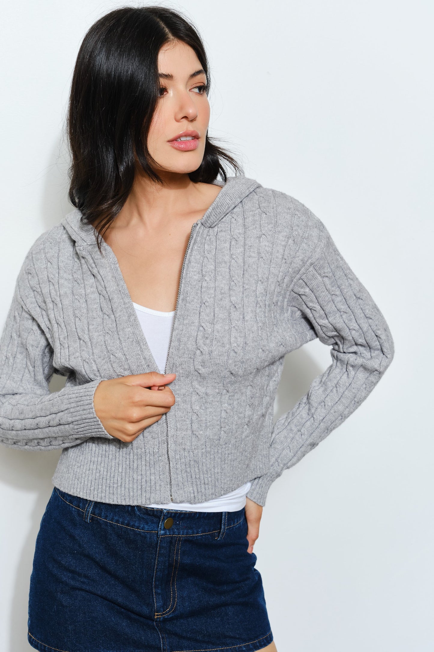 CABLE KNIT ZIP UP HOODED CARDIGAN