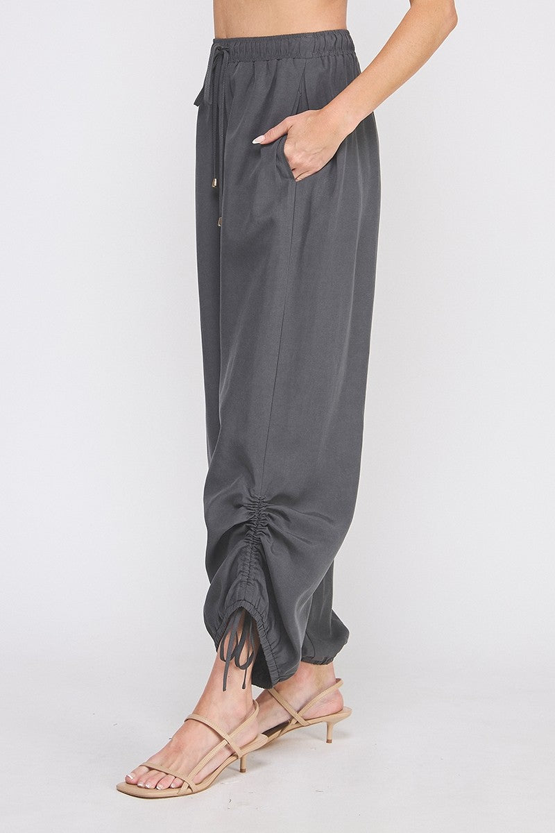 ADJUSTABLE SCRUNCH JOGGER