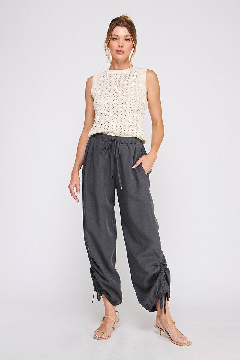 ADJUSTABLE SCRUNCH JOGGER