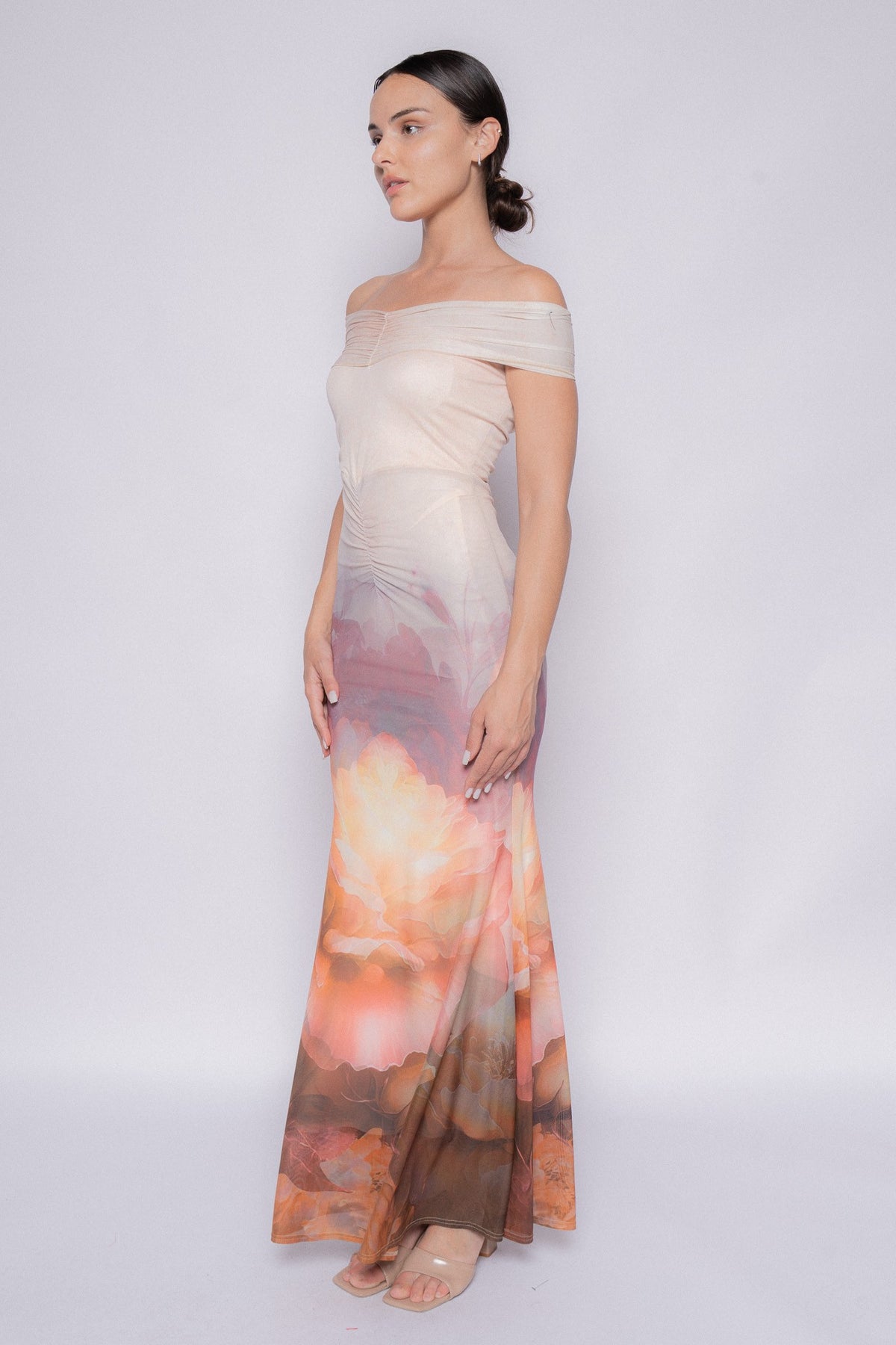 FLORAL PRINT MAXI DRESS W/ CAPE