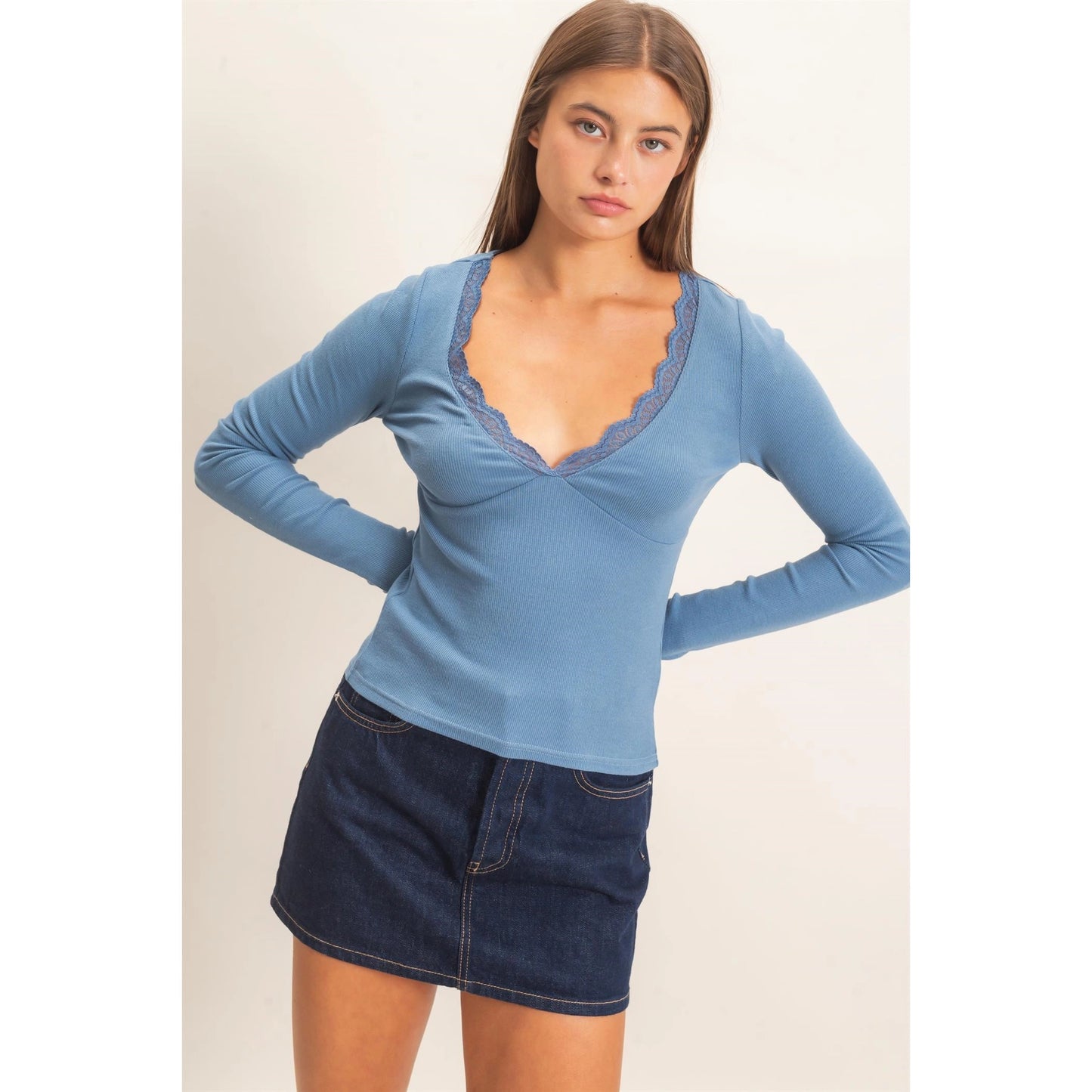 LACE TRIM V NECK