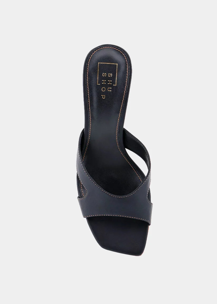 STITCH HEEL