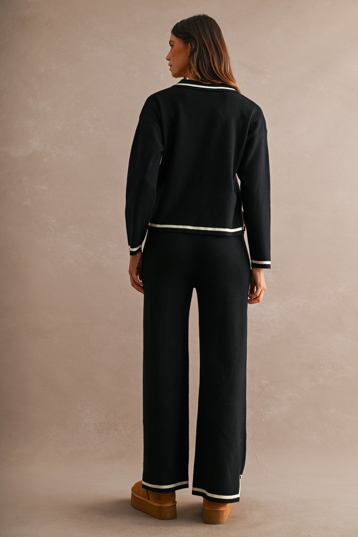 CONTRAST DETAIL PANT