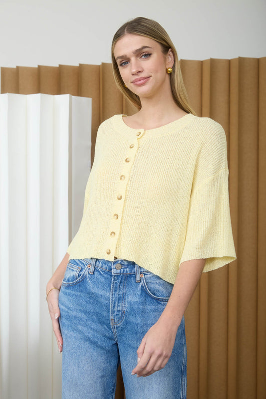 FLOWY KNIT BUTTON TOP